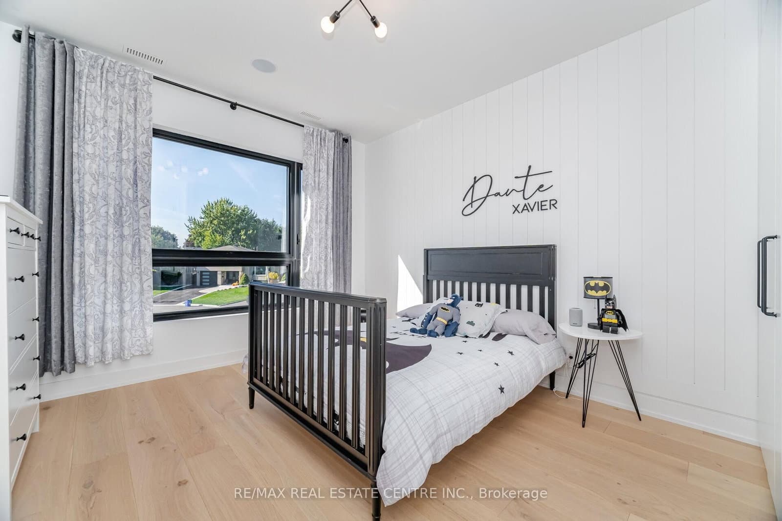 772 Banting Court thumbnail 33