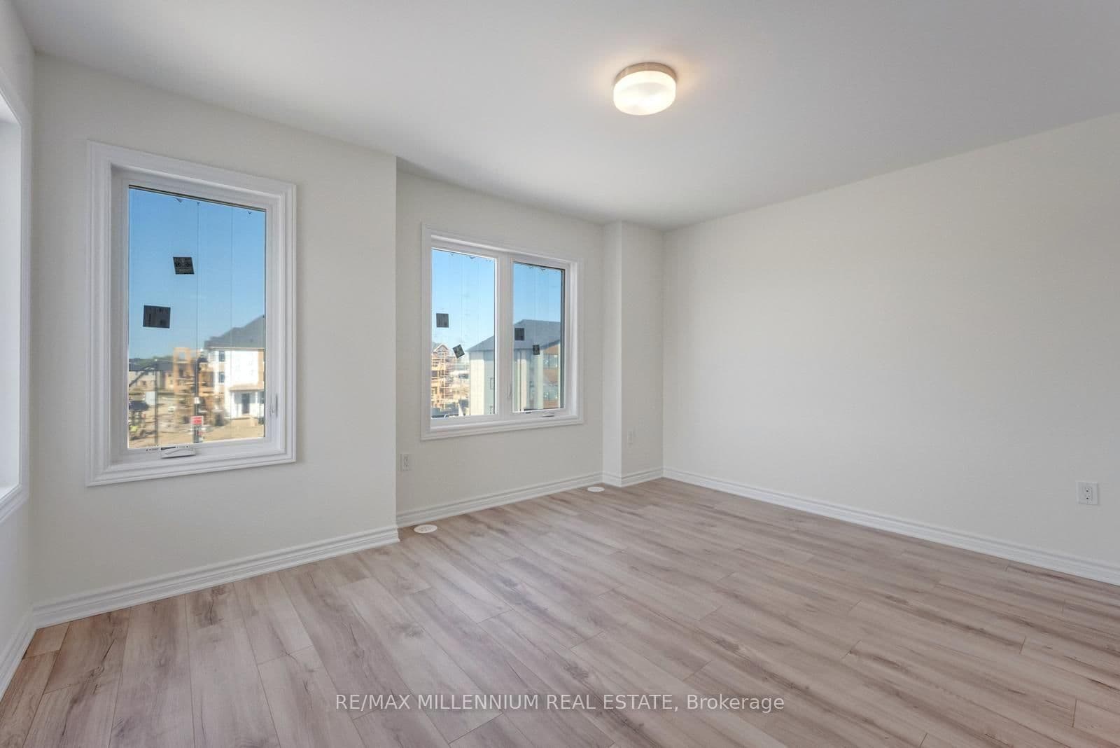 36 Thornbird Crescent, Unit Upper thumbnail 22
