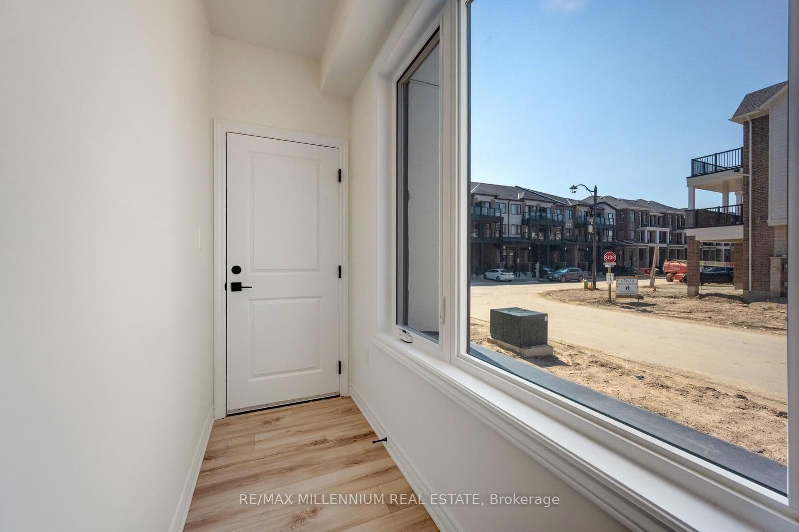 36 Thornbird Crescent, Unit Upper thumbnail 49