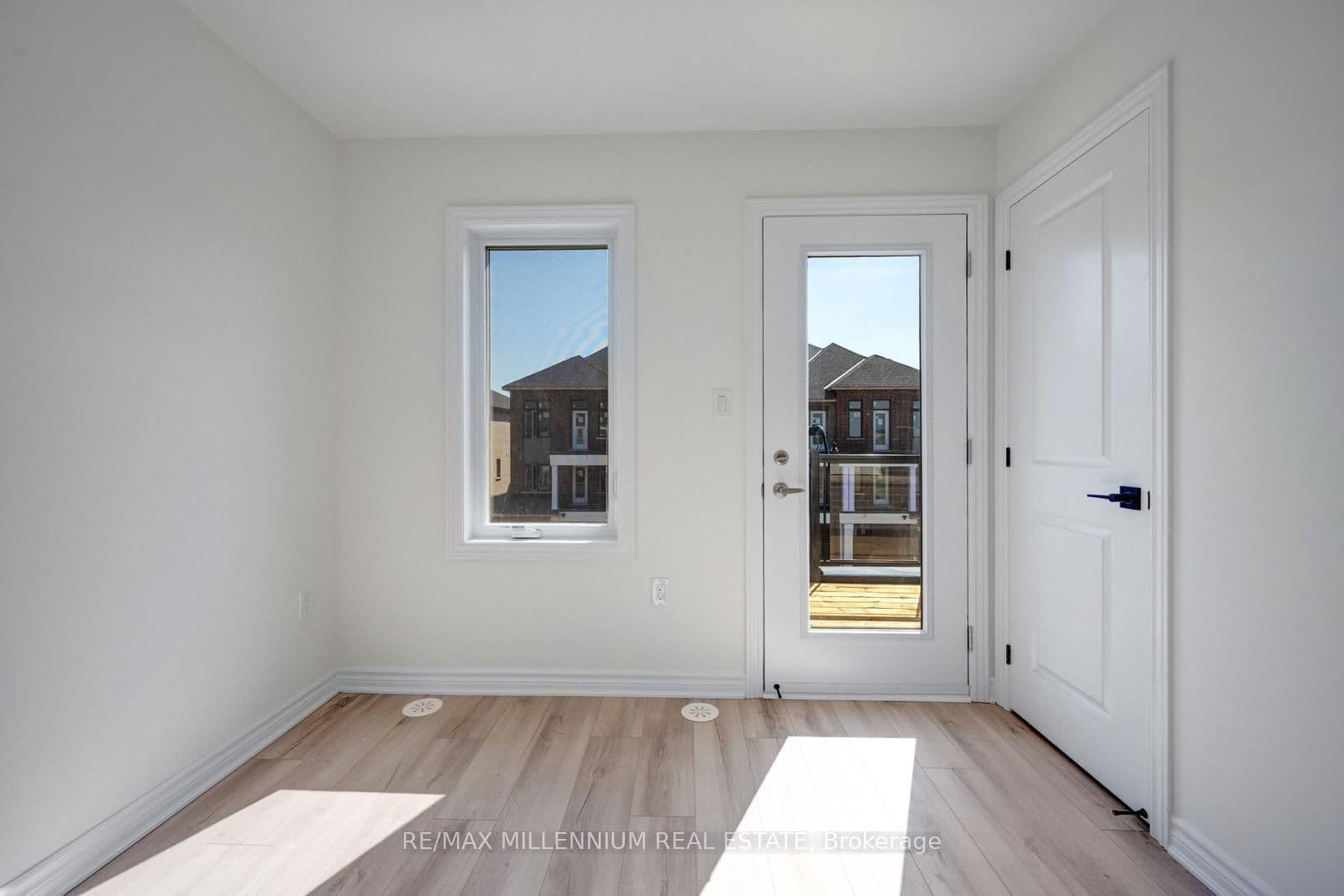 36 Thornbird Crescent, Unit Upper thumbnail 5