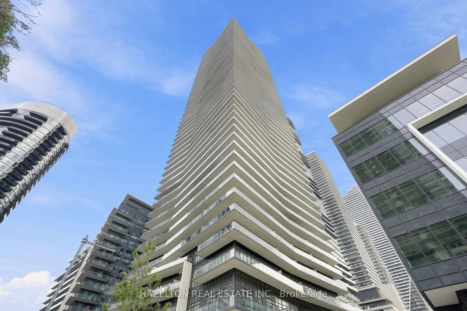 38 Annie Craig Drive, Unit 4201 thumbnail 2