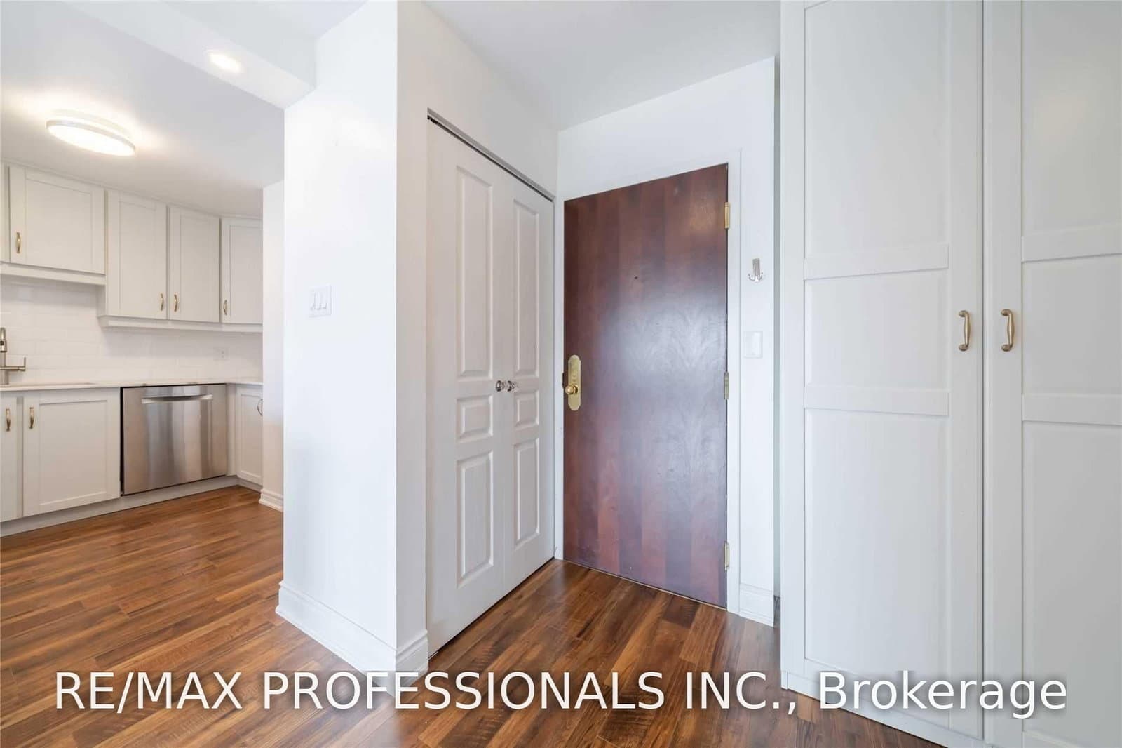 1300 Islington Avenue, Unit 809 thumbnail 9