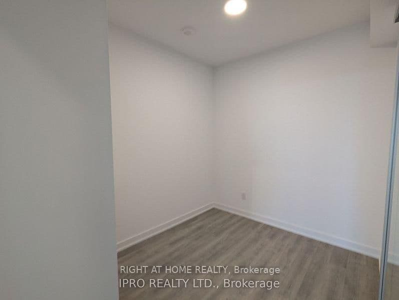 5105 Hurontario Street, Unit 706 thumbnail 20