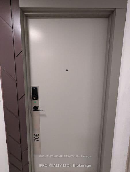 5105 Hurontario Street, Unit 706 thumbnail 5