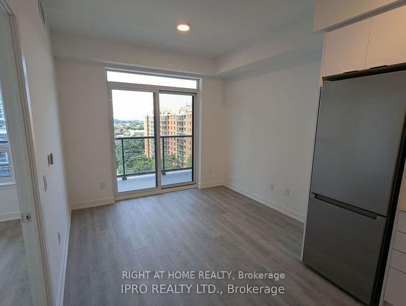 5105 Hurontario Street, Unit 706 thumbnail 9