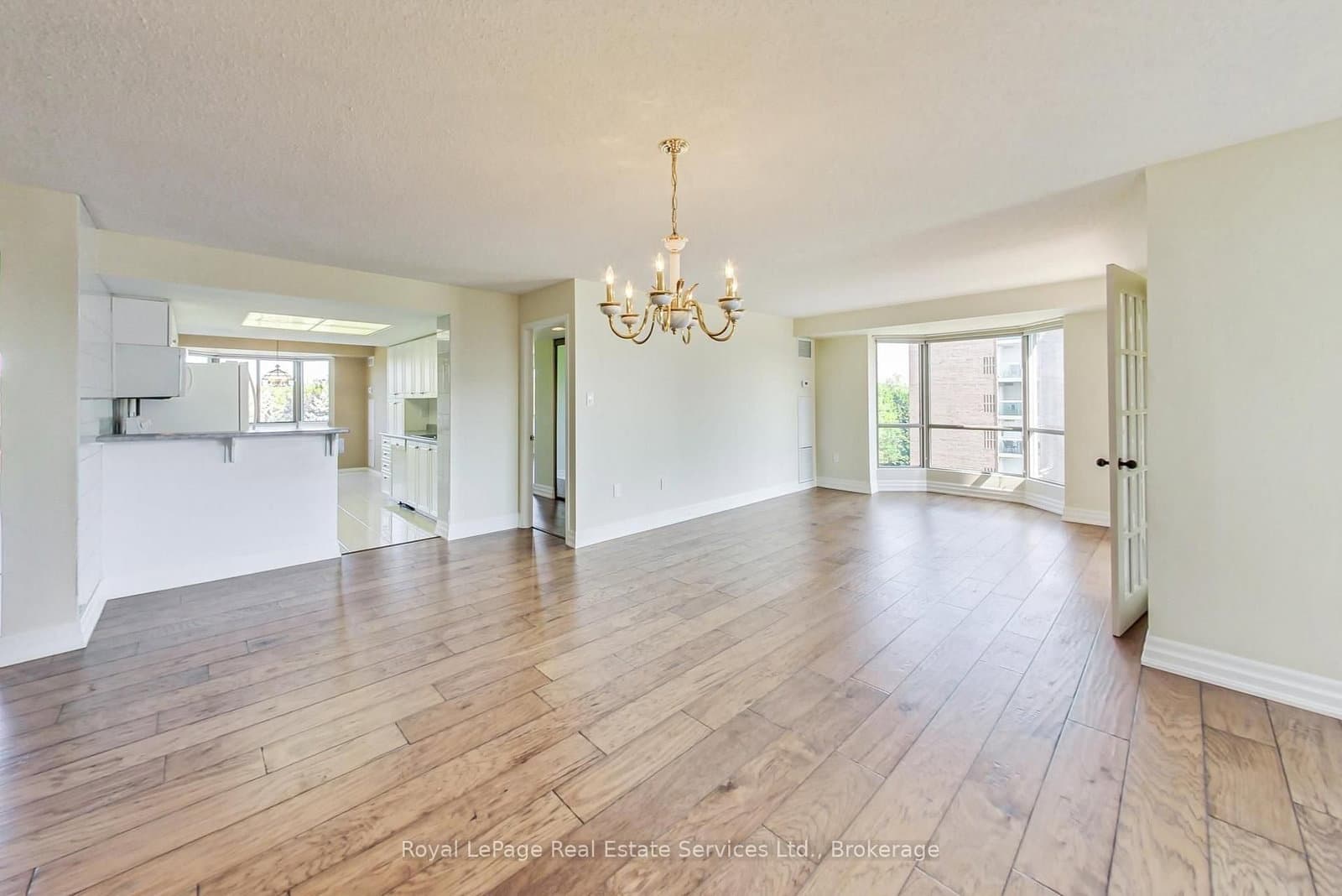 1201 North Shore Boulevard E, Unit 705 thumbnail 6