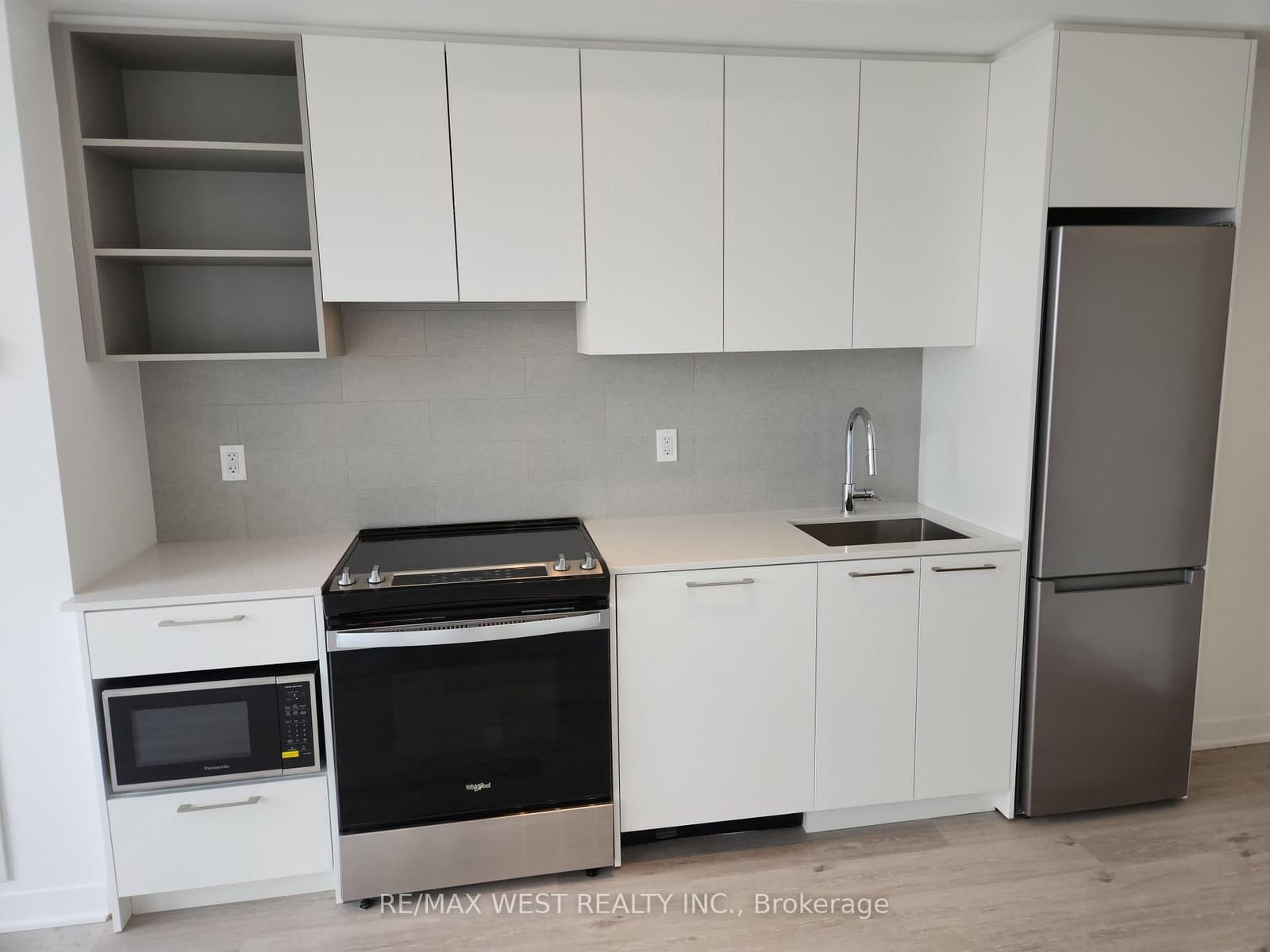 260 Malta Avenue, Unit 2403 thumbnail 3