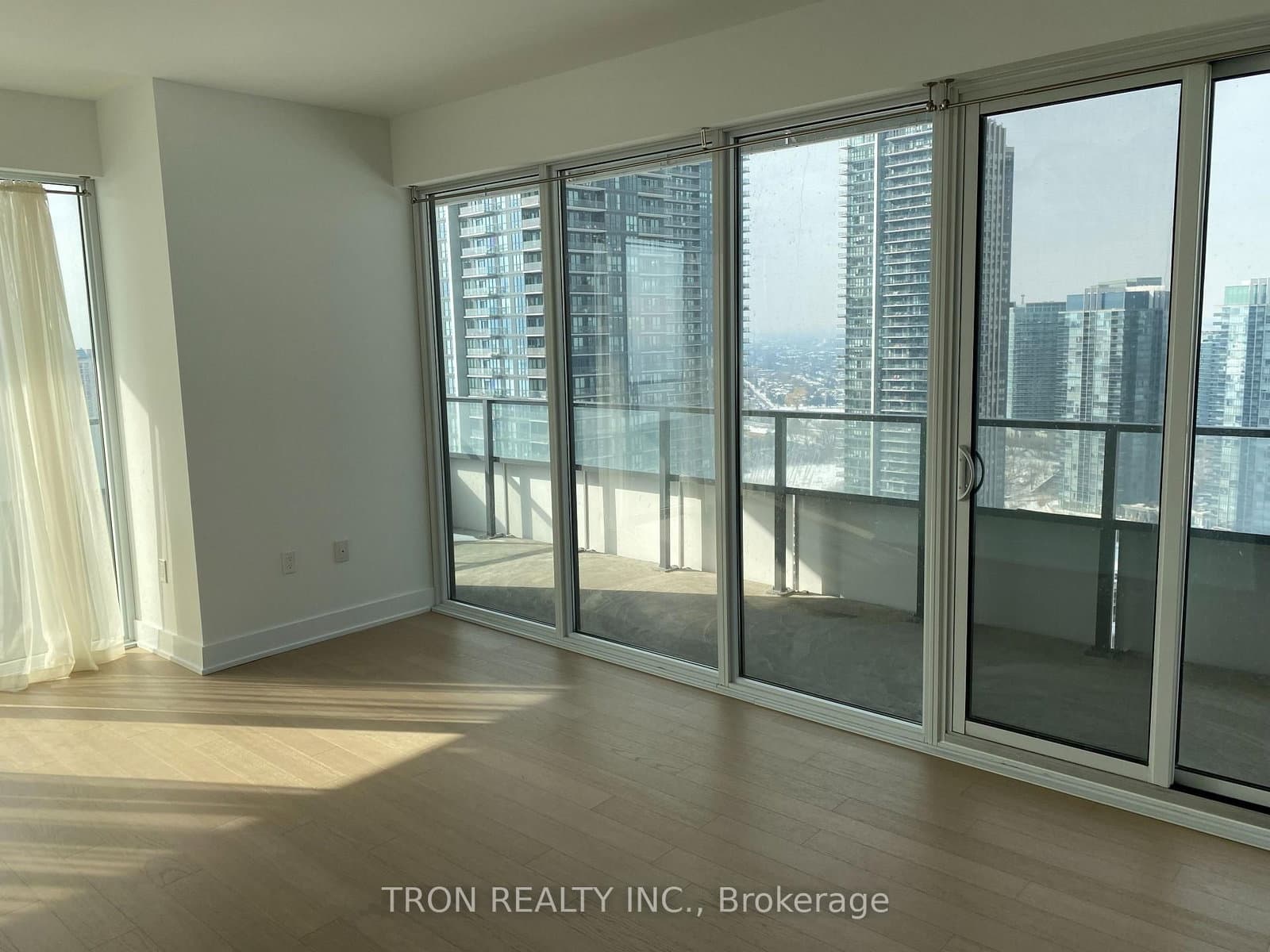30 Shore Breeze Drive, Unit 2621 thumbnail 3