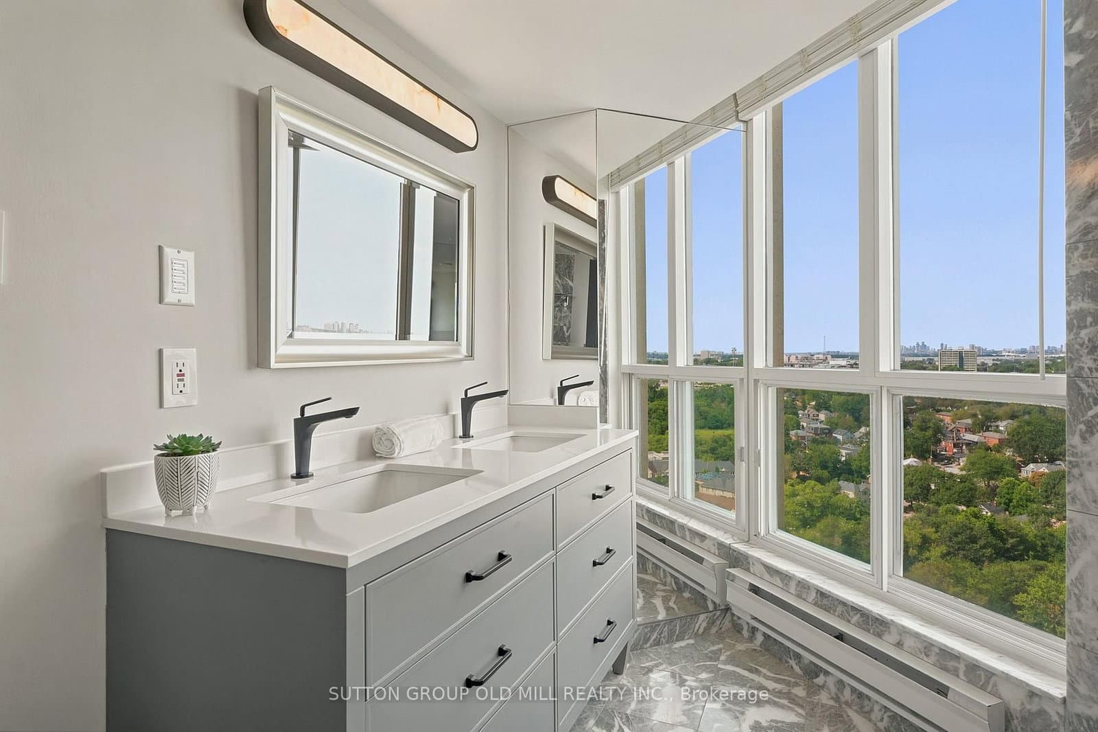 2285 Lake Shore Boulevard W, Unit 1908 thumbnail 31