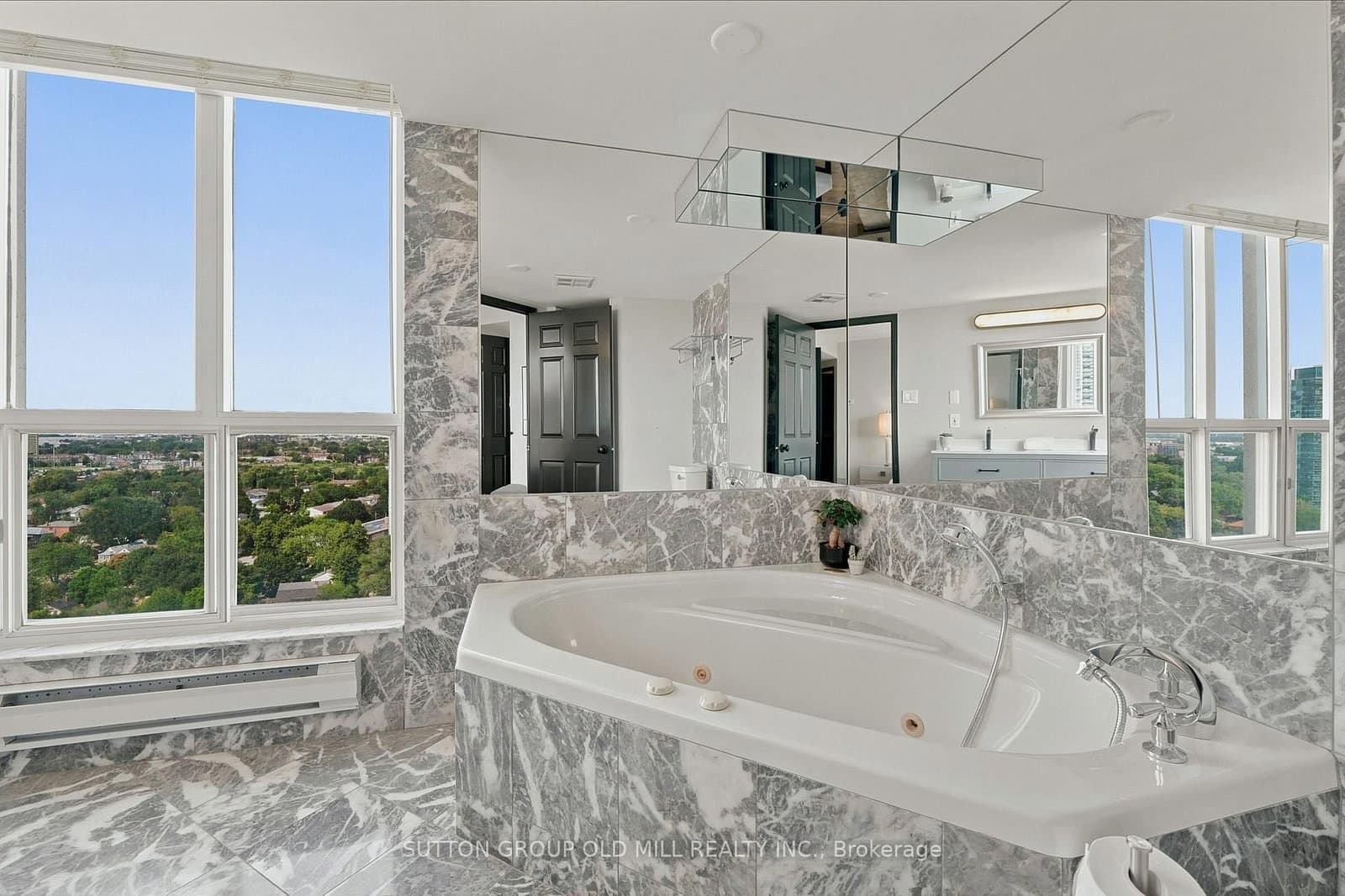 2285 Lake Shore Boulevard W, Unit 1908 thumbnail 32