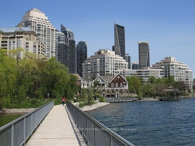 2285 Lake Shore Boulevard W, Unit 1908 thumbnail 42