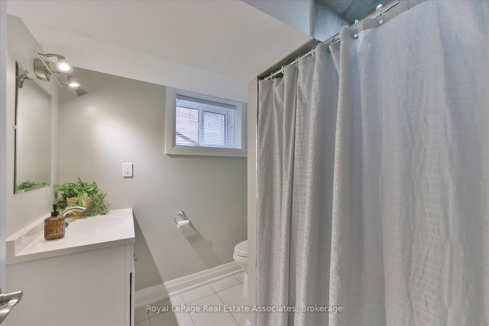 41 Ashbourne Drive thumbnail 34