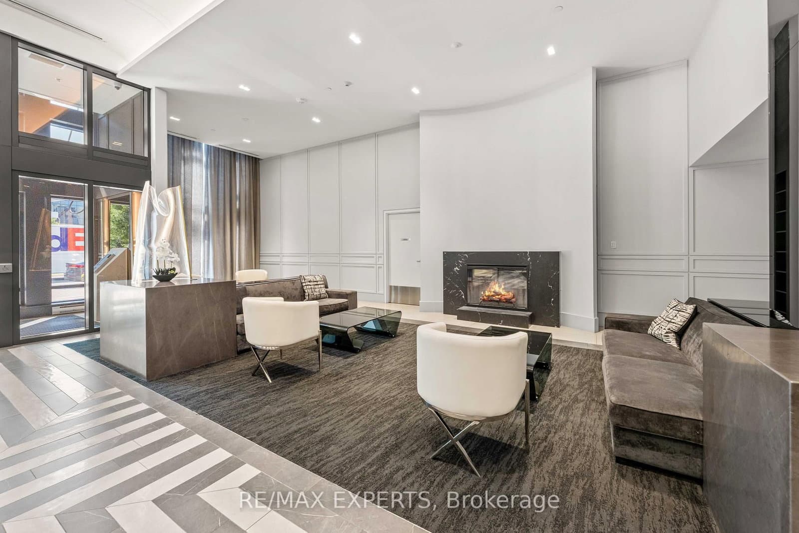 30 Gibbs Road, Unit 1902 thumbnail 5