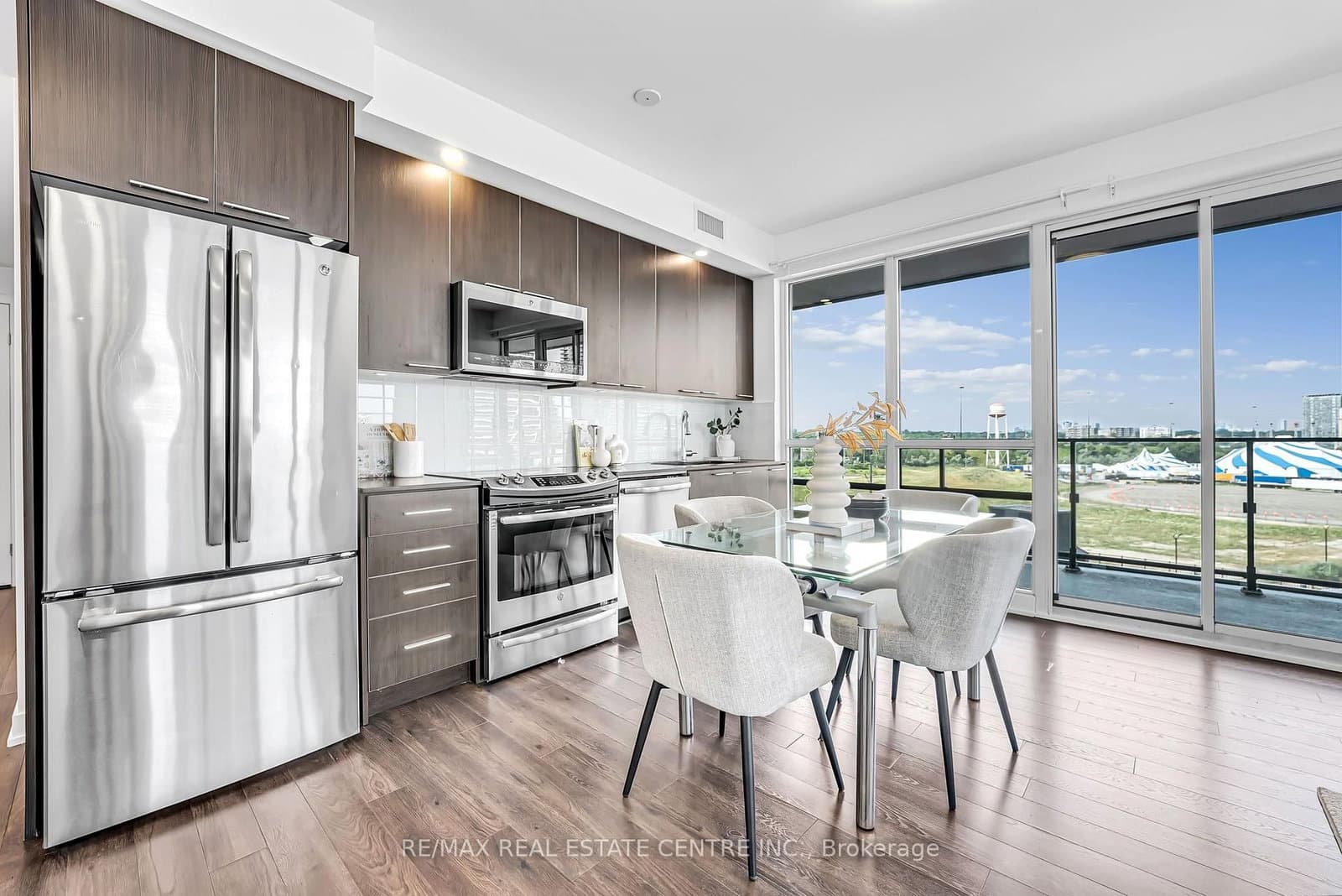 10 Park Lawn Road, Unit 809 thumbnail 14