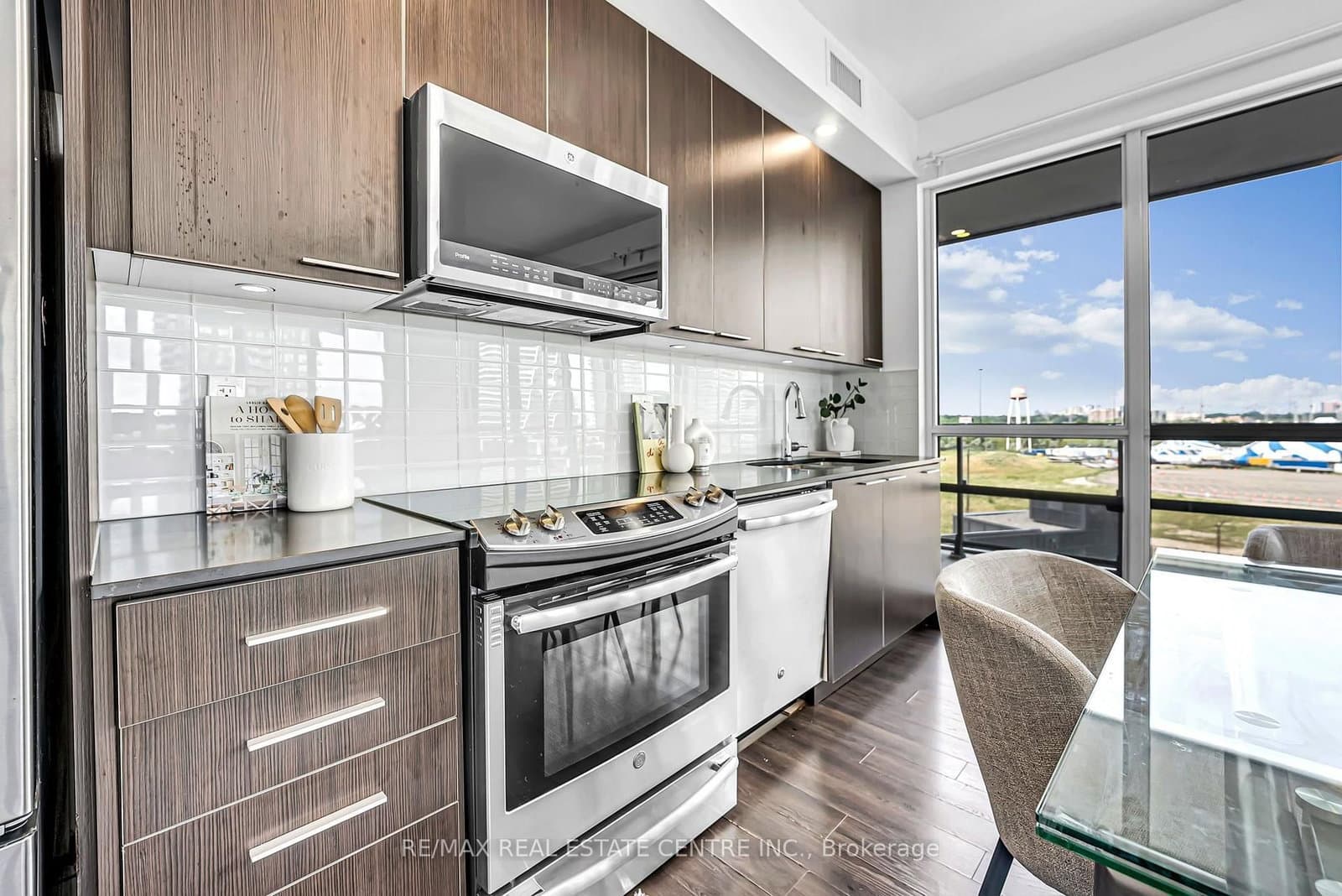 10 Park Lawn Road, Unit 809 thumbnail 8