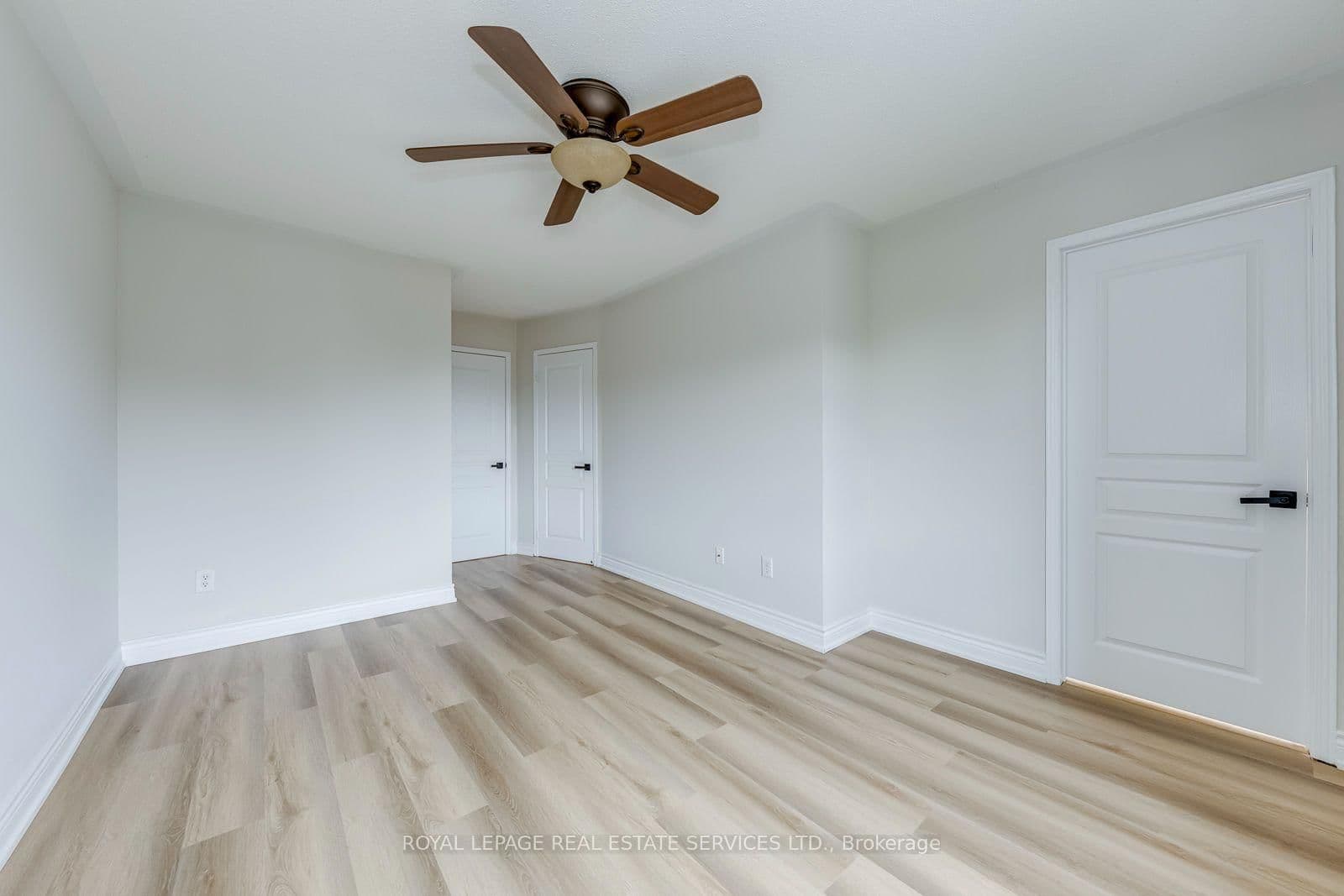2418 Adamvale Crescent thumbnail 27