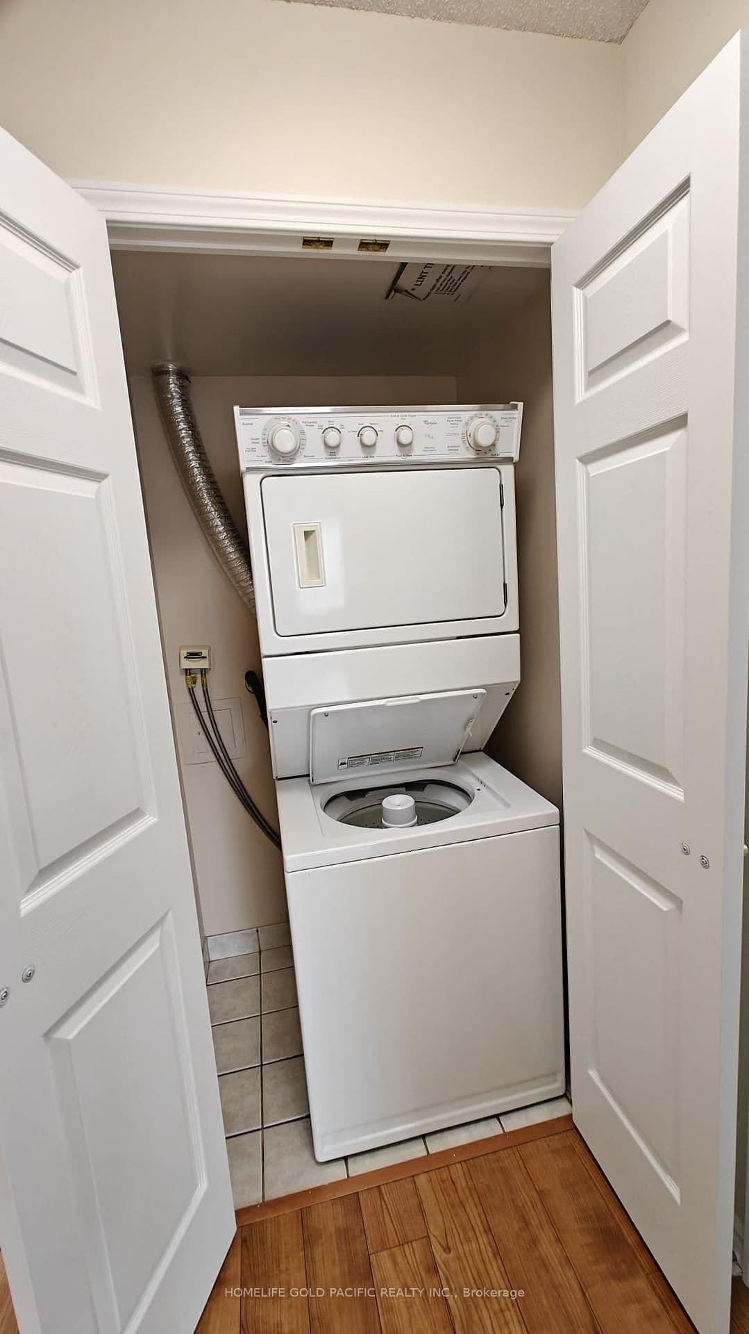 25 Kingsbridge Garden Circle, Unit 2122 thumbnail 10