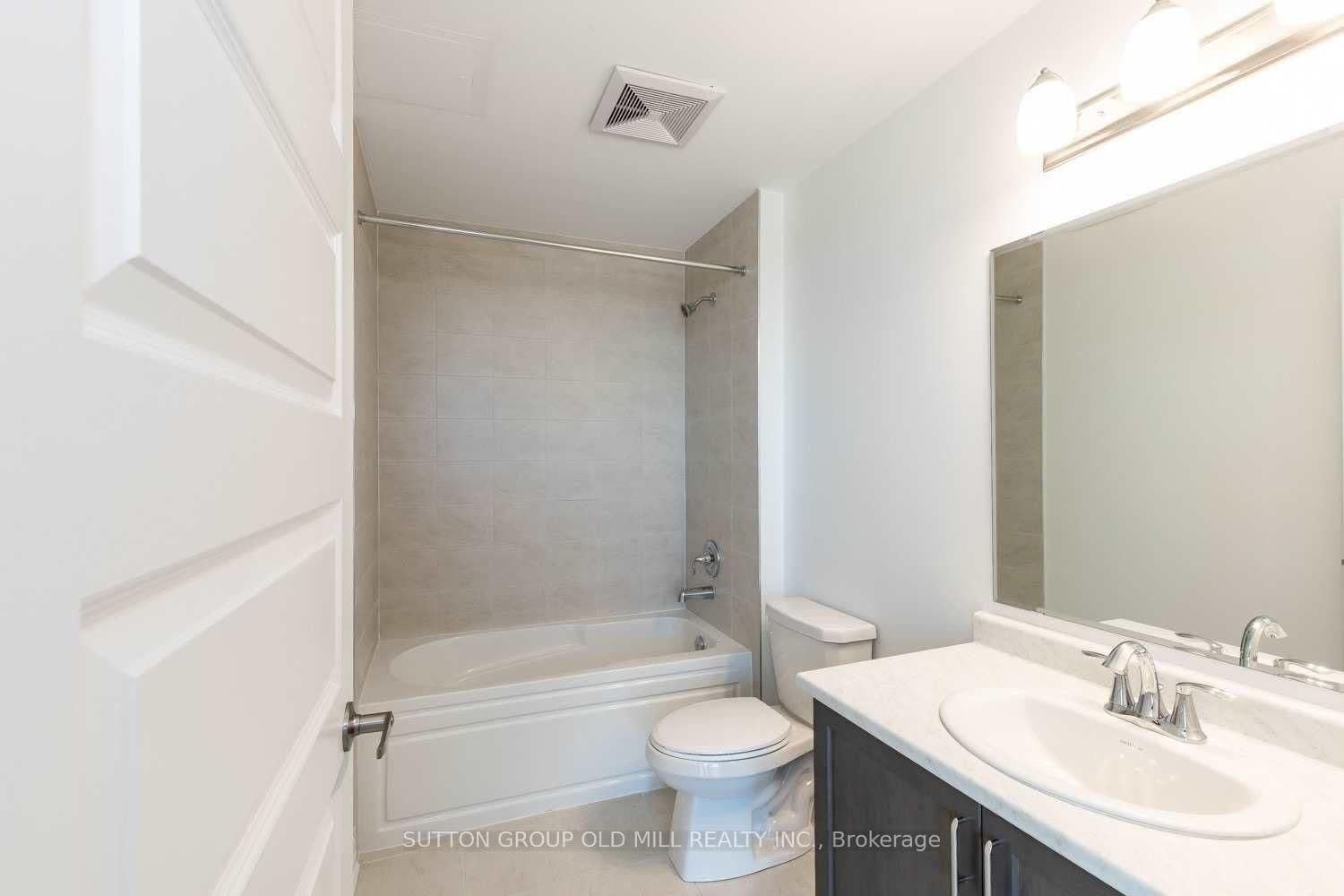 95 Dundas Street W, Unit 307 thumbnail 14
