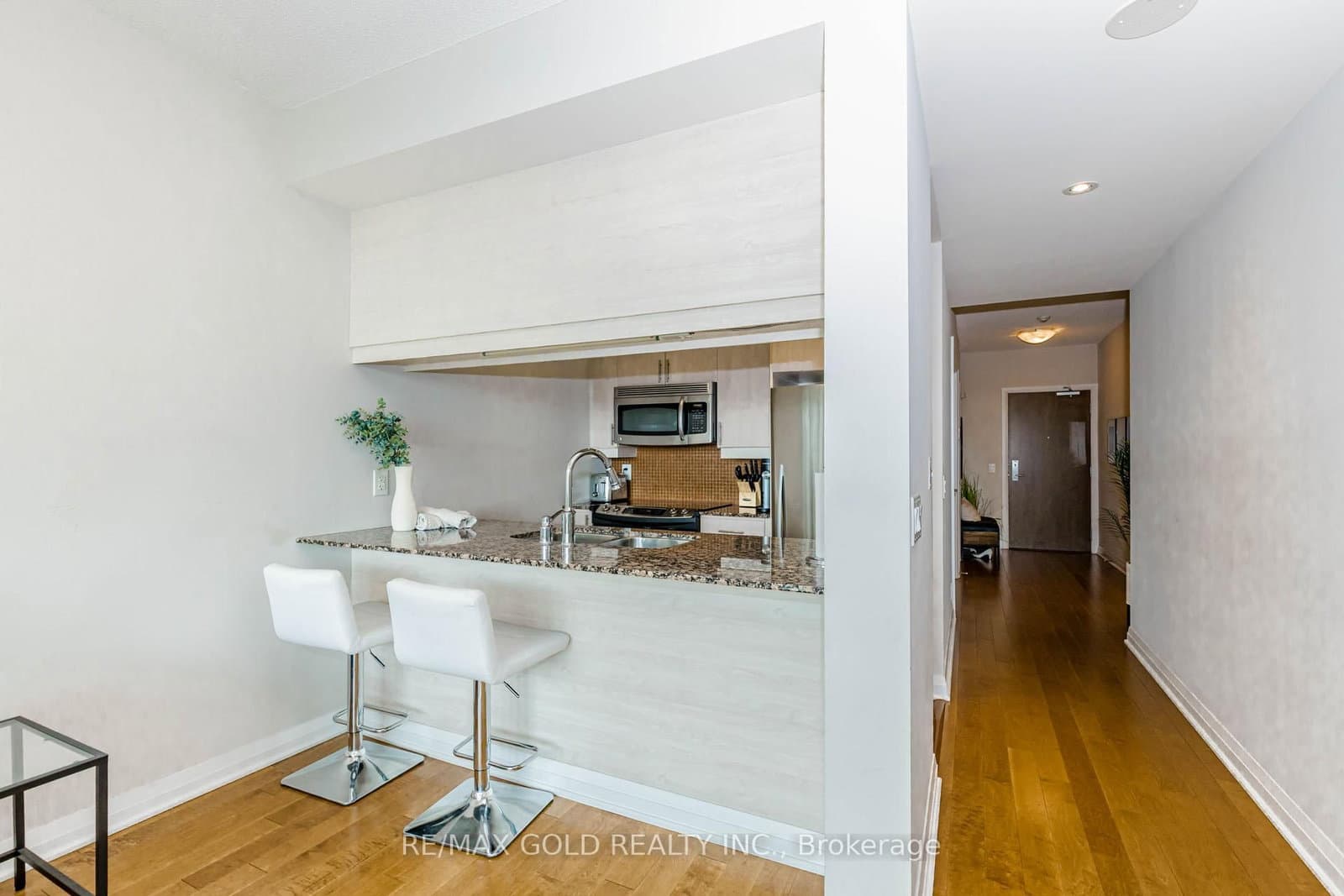 1055 Southdown Road, Unit 313 thumbnail 18