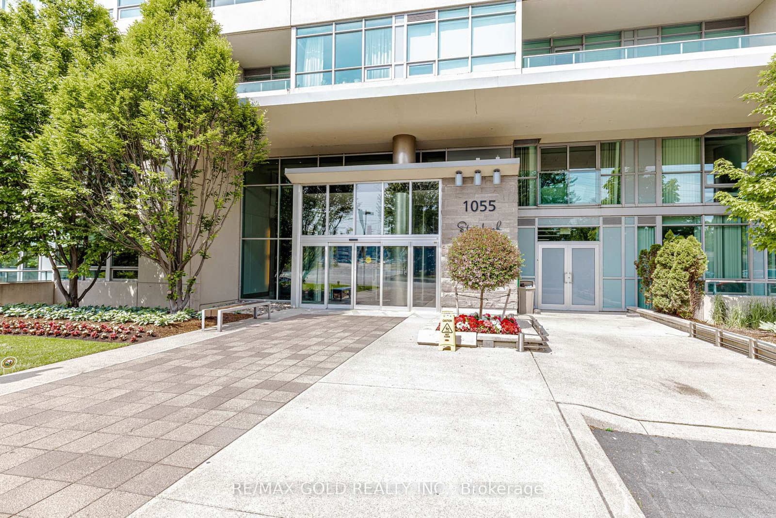 1055 Southdown Road, Unit 313 thumbnail 4