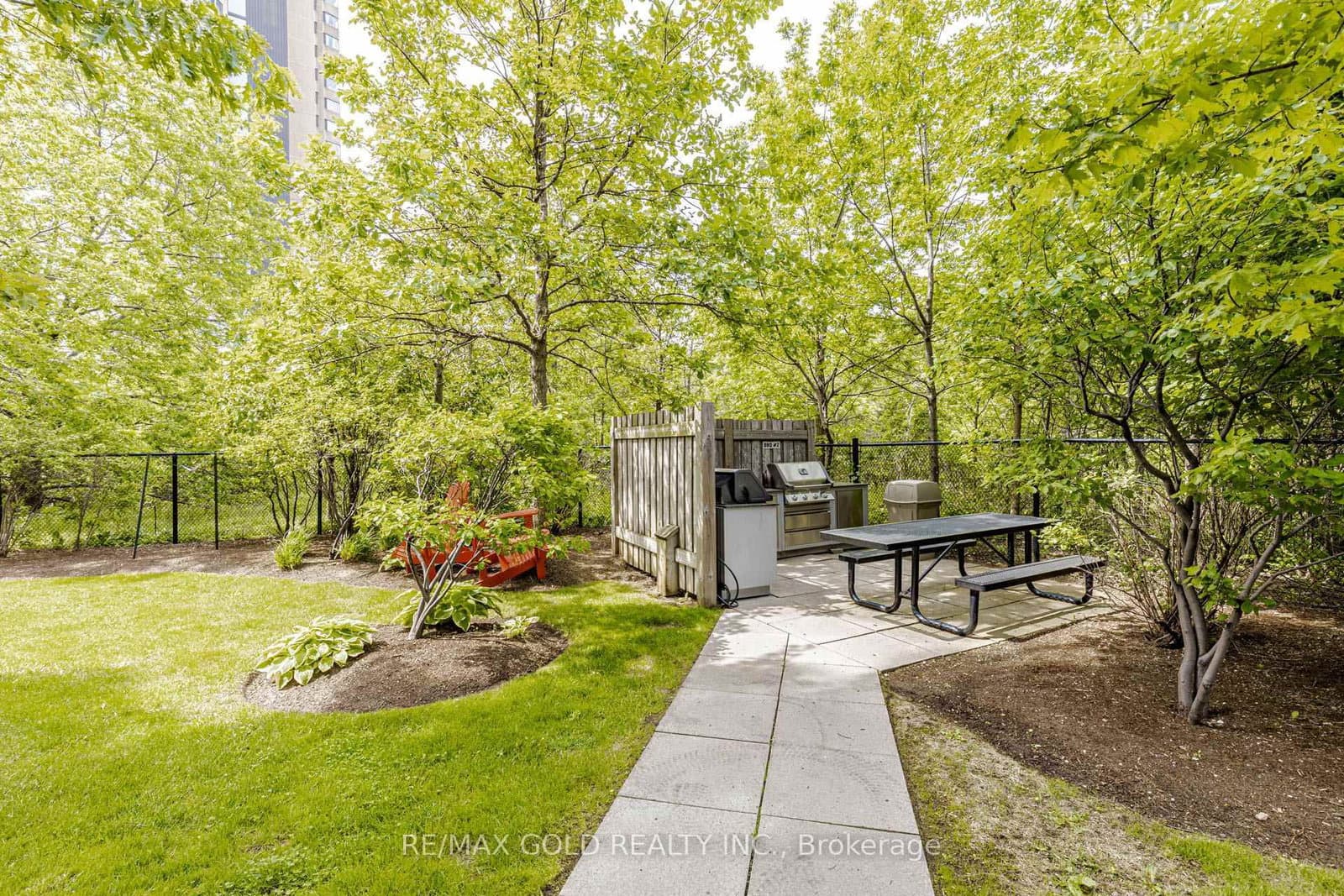 1055 Southdown Road, Unit 313 thumbnail 45