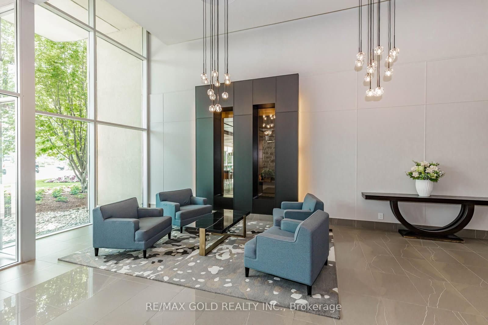 1055 Southdown Road, Unit 313 thumbnail 6