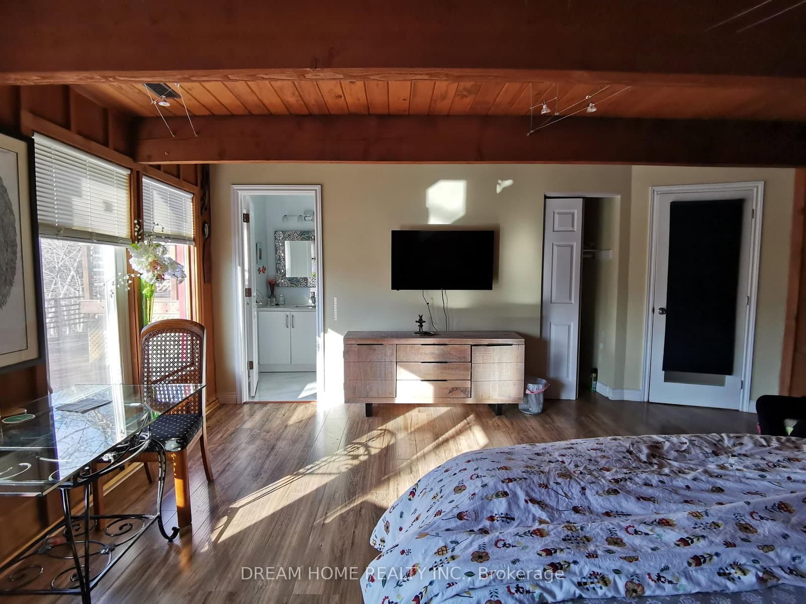 850 Clarkson Road S, Unit Room C thumbnail 4