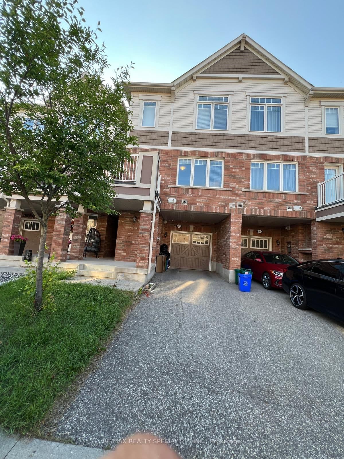 285 Casson Point - Image 1