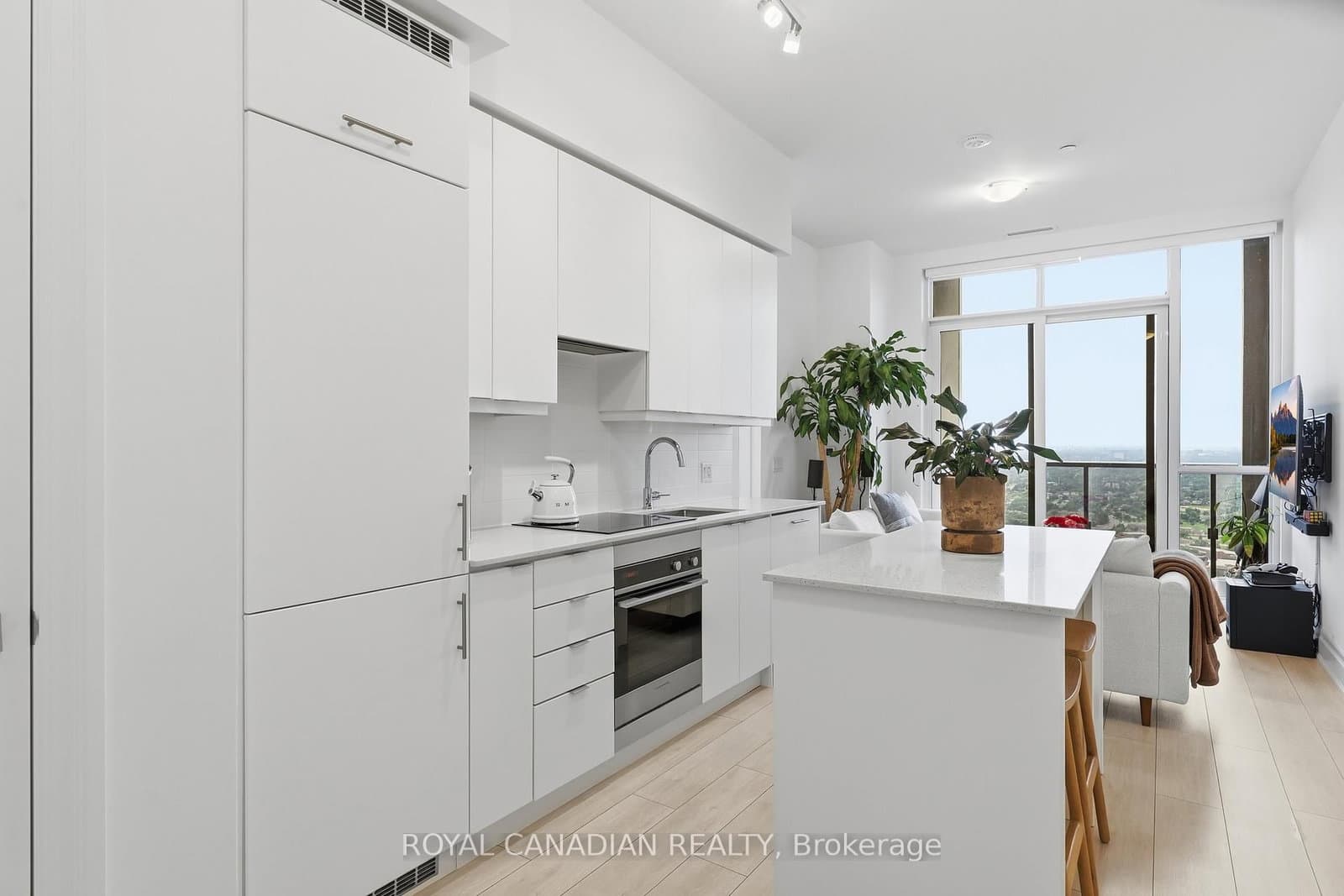 30 Elm Drive W, Unit PH 02 thumbnail 23