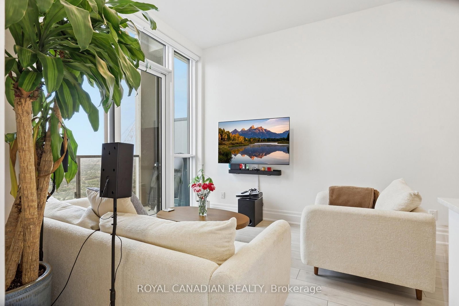 30 Elm Drive W, Unit PH 02 thumbnail 26