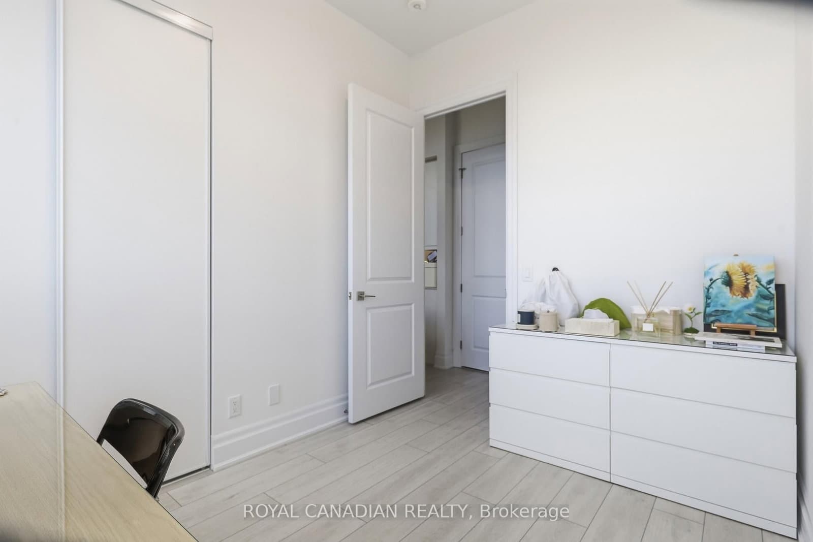 30 Elm Drive W, Unit PH 02 thumbnail 30