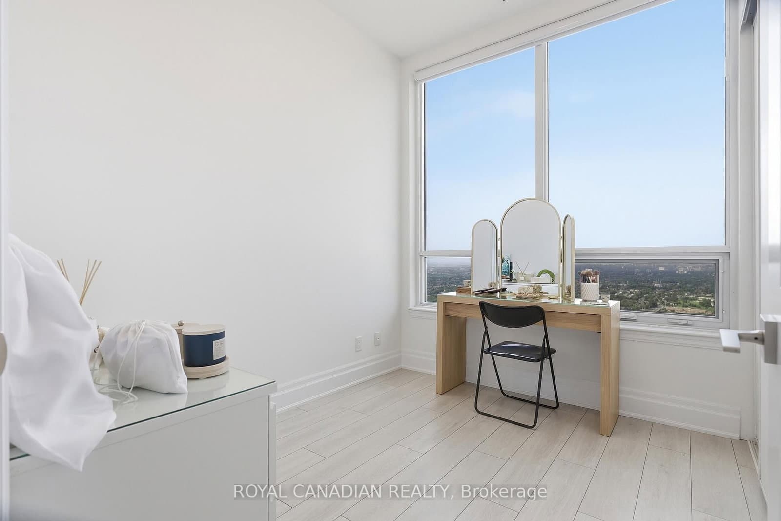30 Elm Drive W, Unit PH 02 thumbnail 31