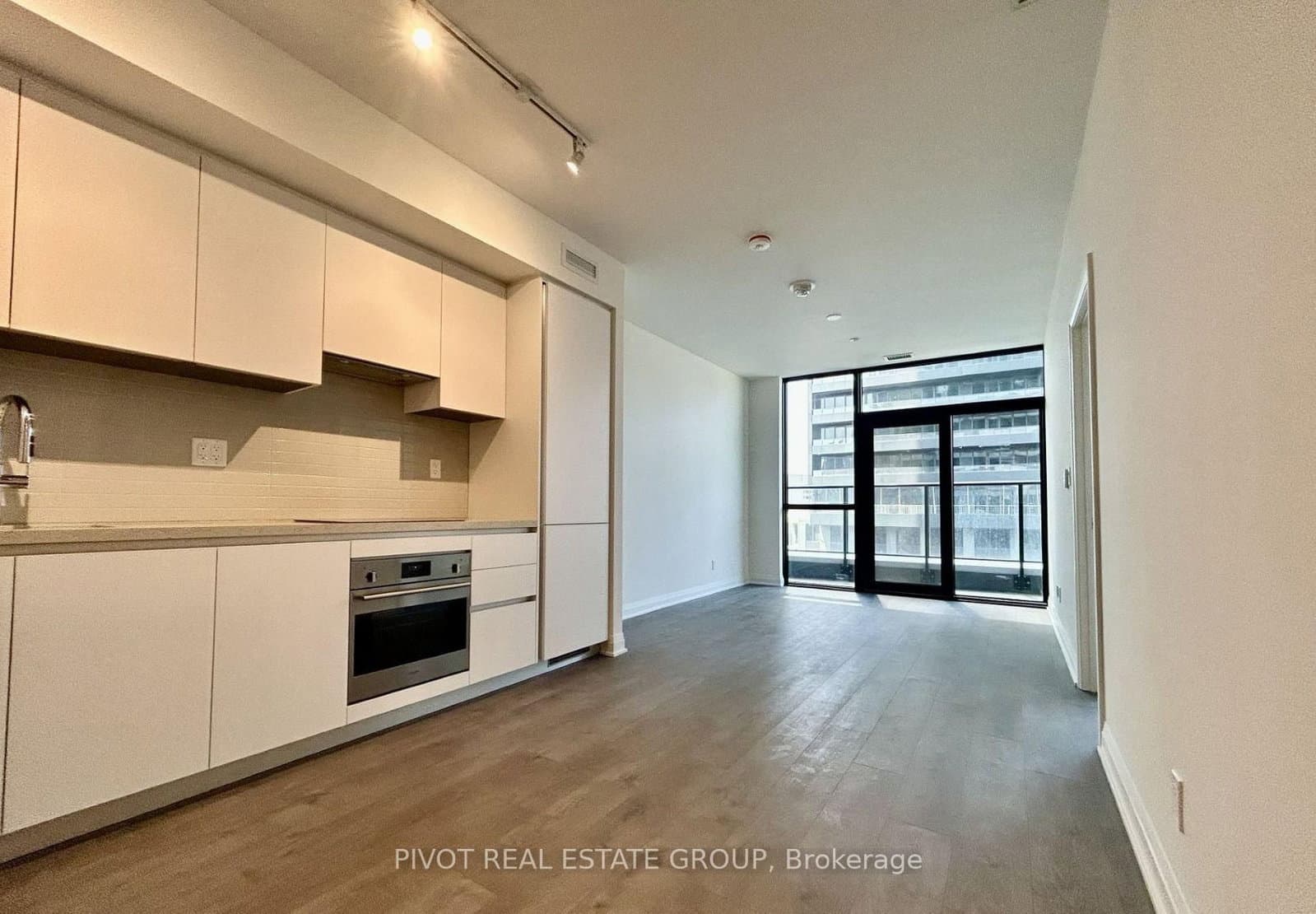 4015 The Exchange, Unit 701 thumbnail 18