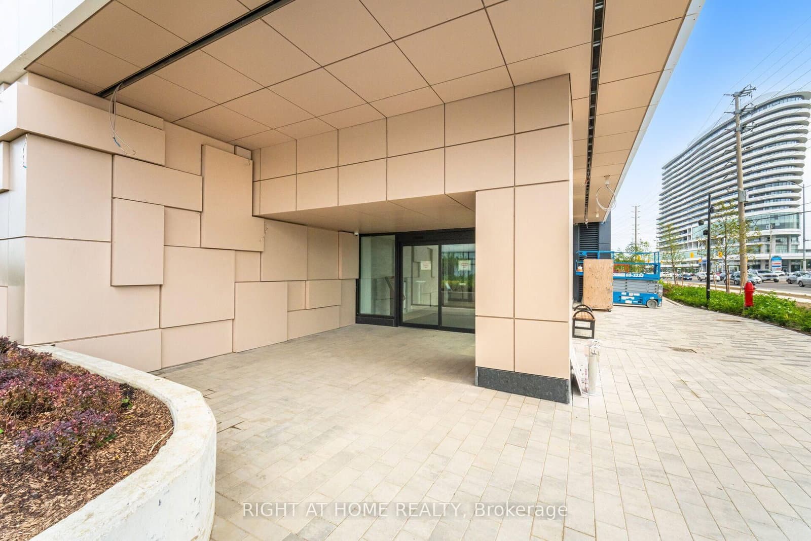 2485 Eglinton Avenue W, Unit 1401 thumbnail 39
