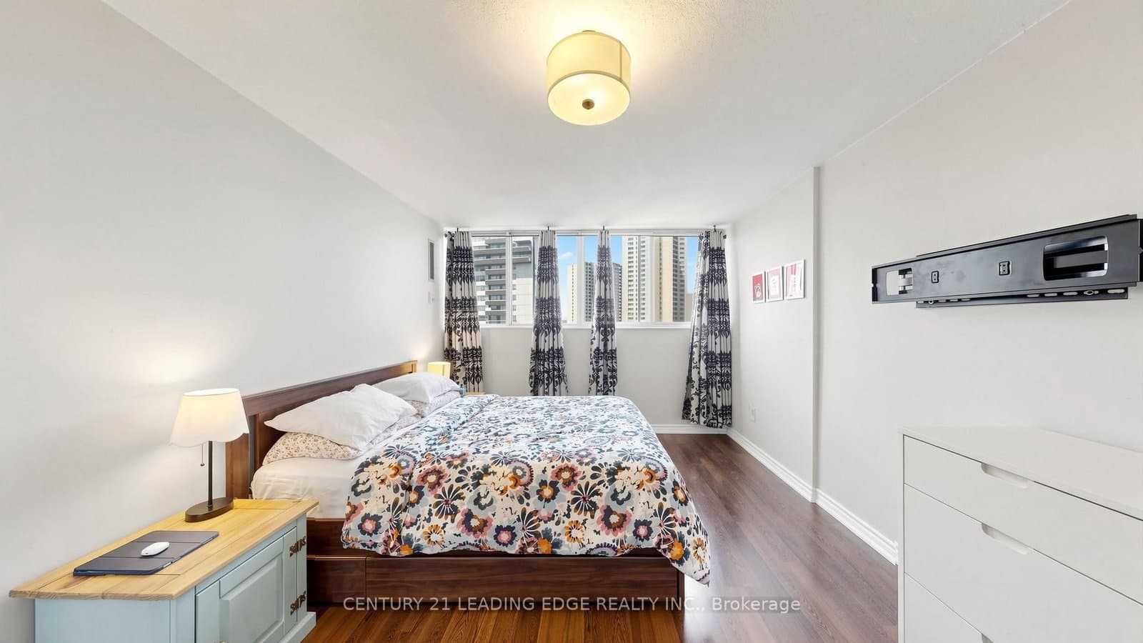 11 Wincott Drive, Unit 914 thumbnail 22