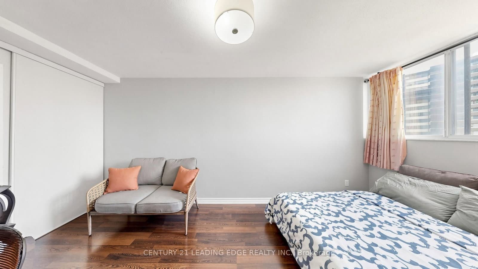 11 Wincott Drive, Unit 914 thumbnail 28