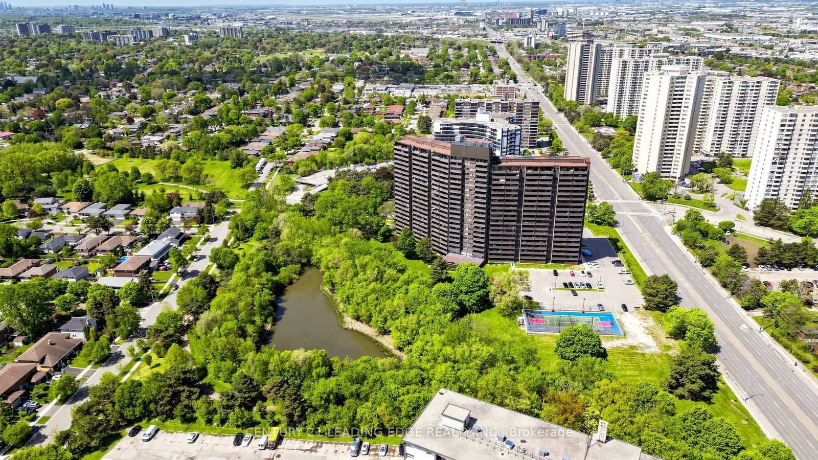 11 Wincott Drive, Unit 914 thumbnail 37