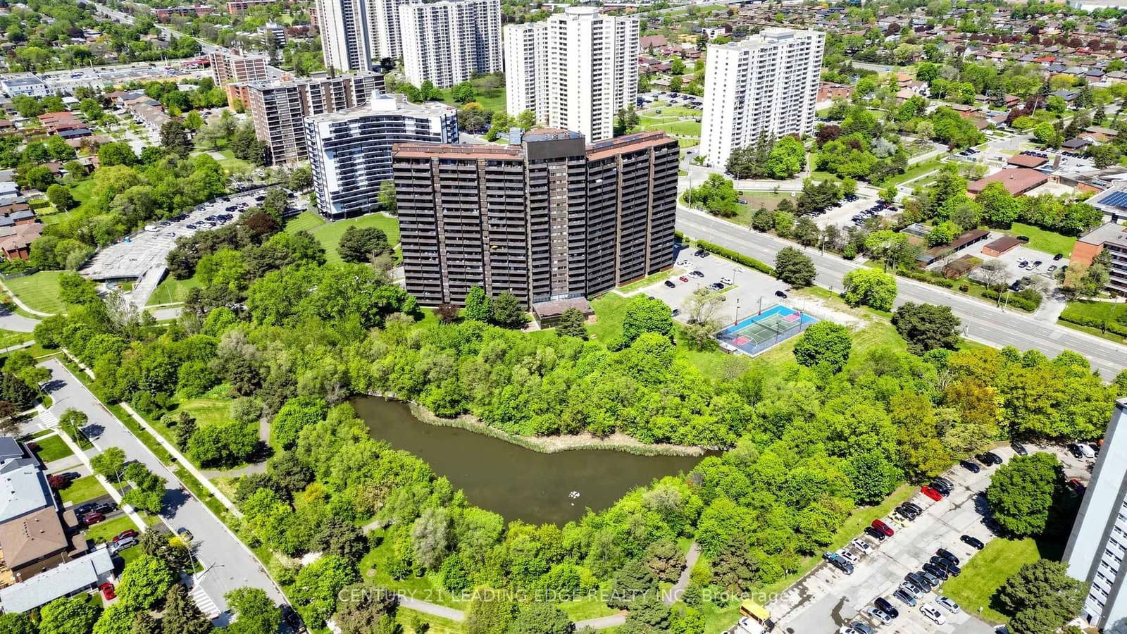 11 Wincott Drive, Unit 914 thumbnail 38