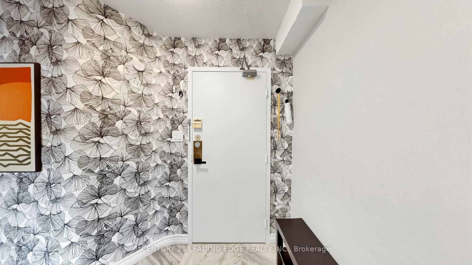 11 Wincott Drive, Unit 914 thumbnail 4