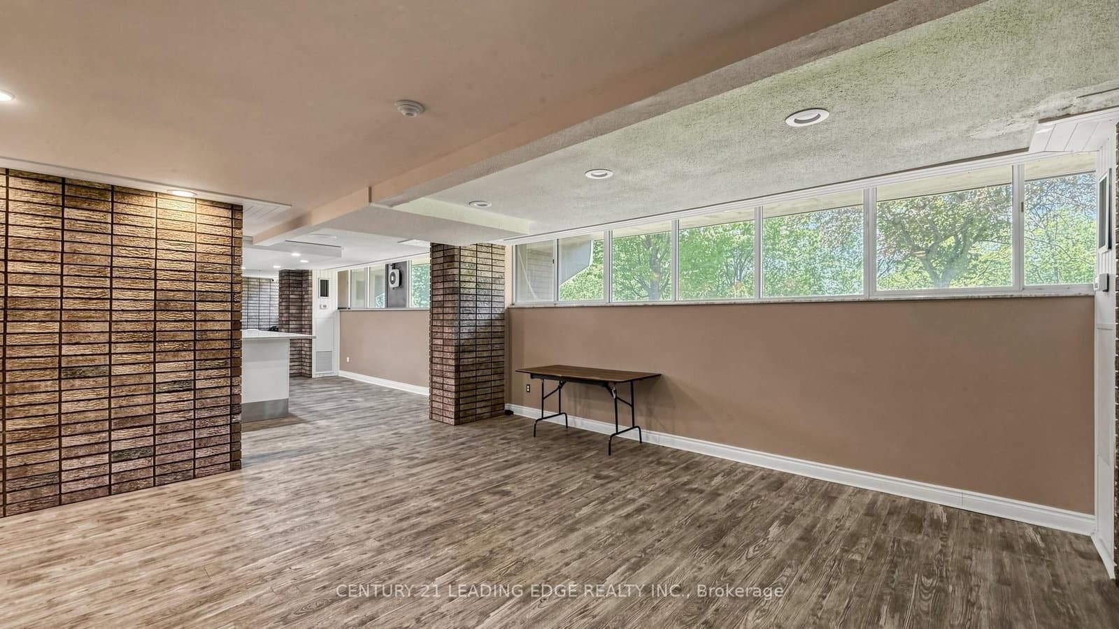 11 Wincott Drive, Unit 914 thumbnail 50