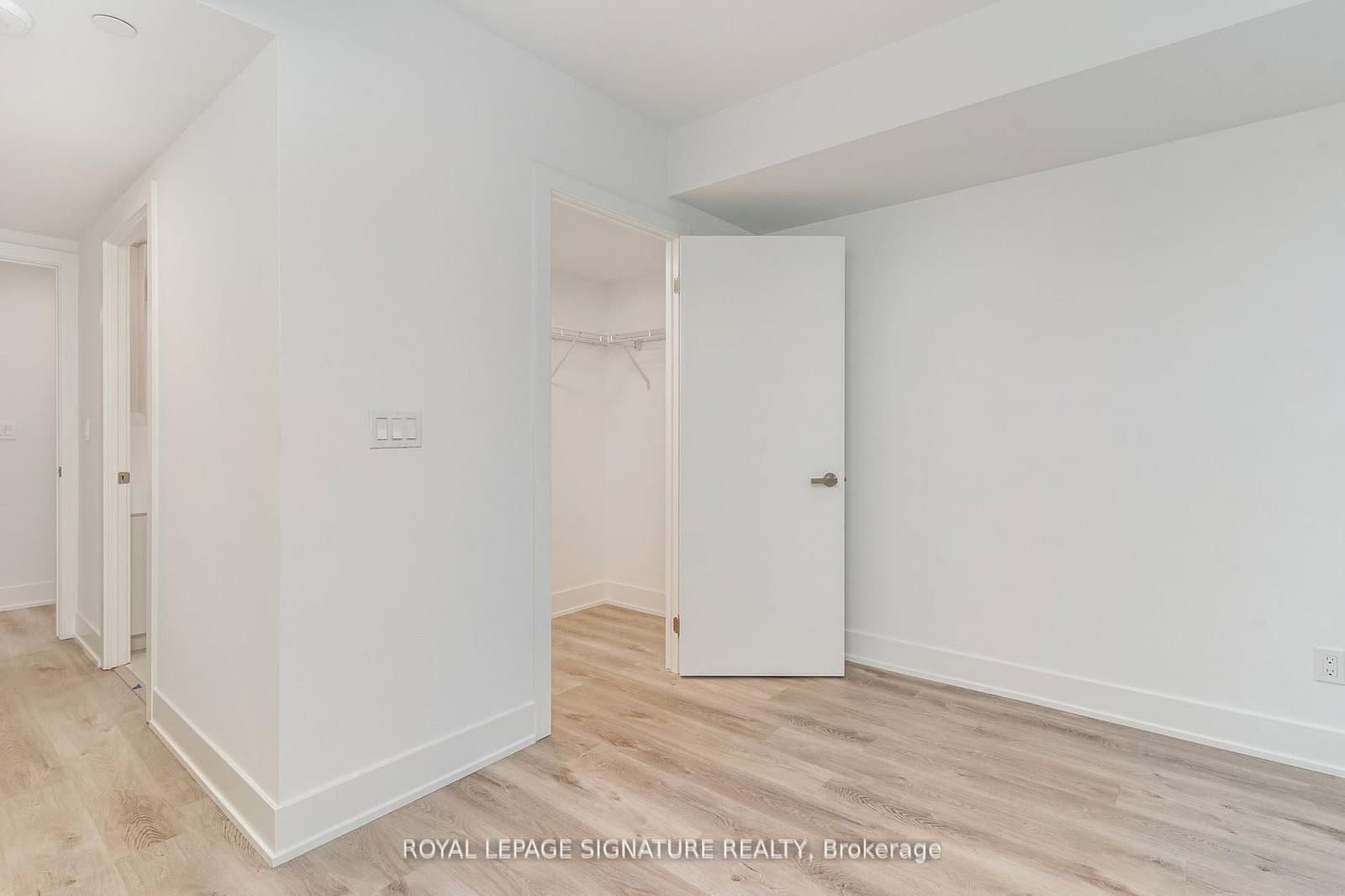 370 Martha Street, Unit 304 thumbnail 16