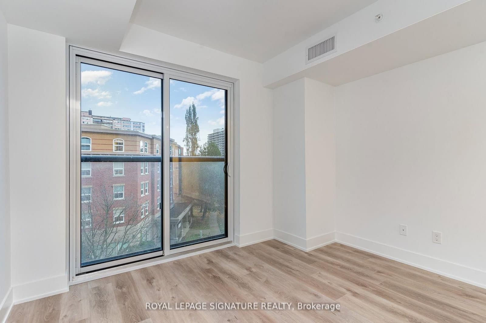 370 Martha Street, Unit 304 thumbnail 19