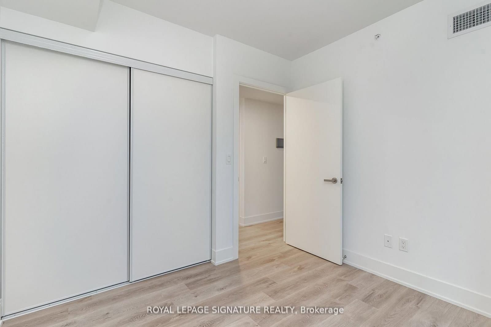 370 Martha Street, Unit 304 thumbnail 21