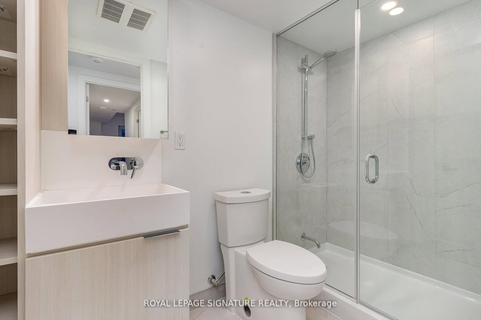370 Martha Street, Unit 304 thumbnail 22