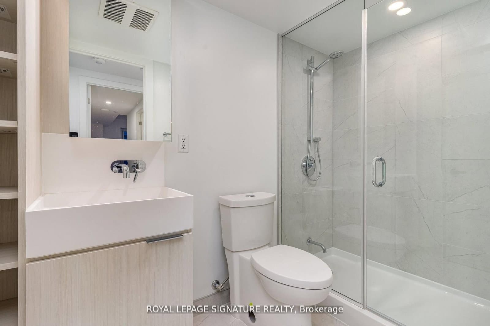 370 Martha Street, Unit 304 thumbnail 22