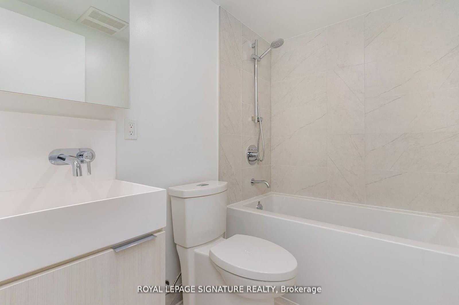 370 Martha Street, Unit 304 thumbnail 23