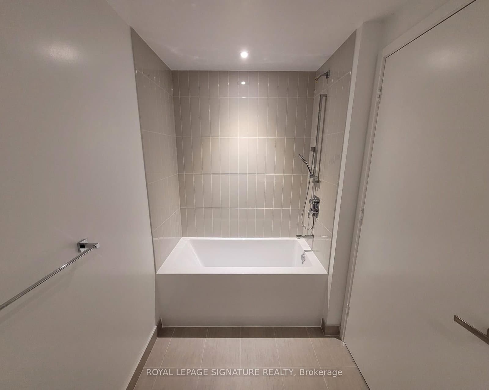 3883 Quartz Road, Unit 3212 thumbnail 12