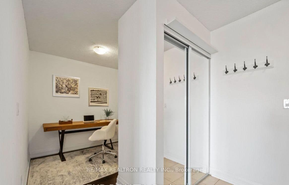 55 De Boers Drive, Unit 708 thumbnail 20