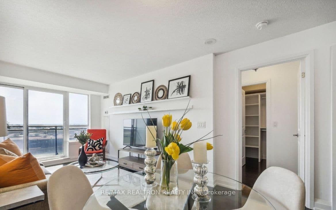 55 De Boers Drive, Unit 708 thumbnail 8
