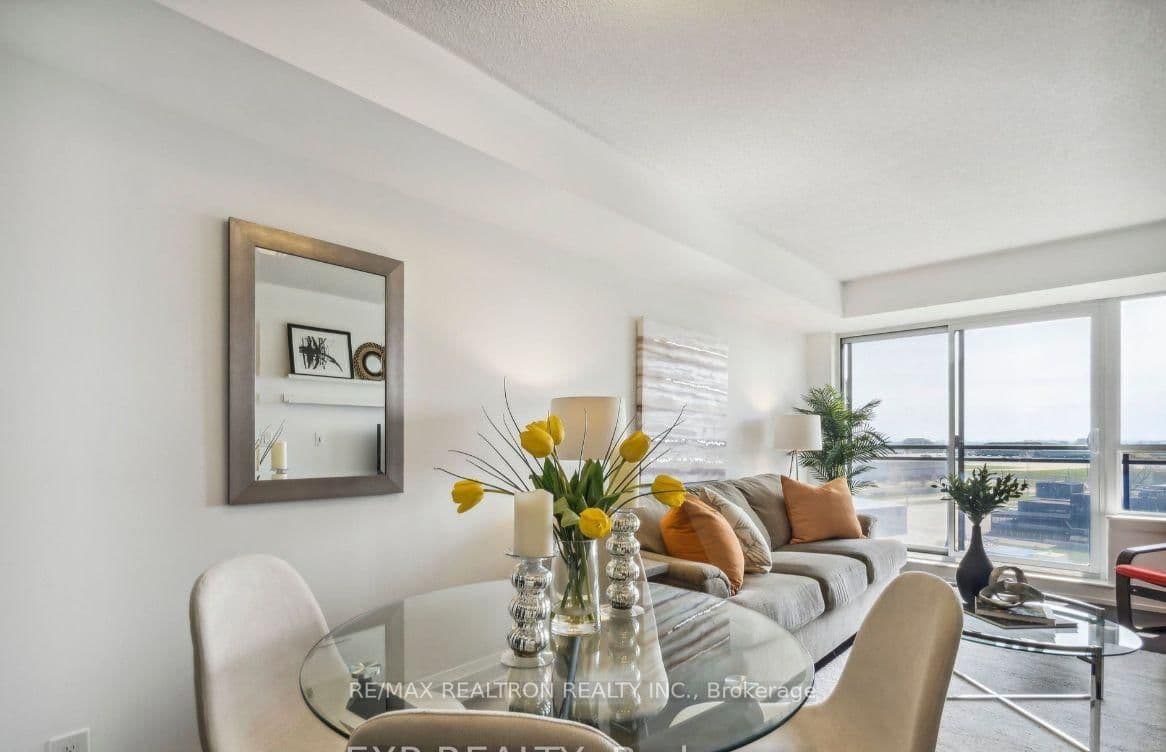 55 De Boers Drive, Unit 708 thumbnail 9